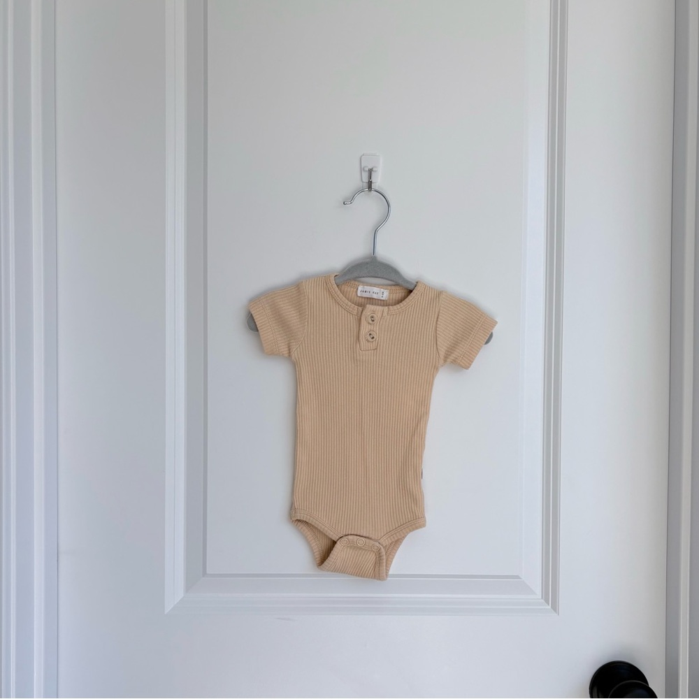 ☀️Jamie Kay Organic Cotton Modal Darcy Rib Tee Bodysuit in Yellow